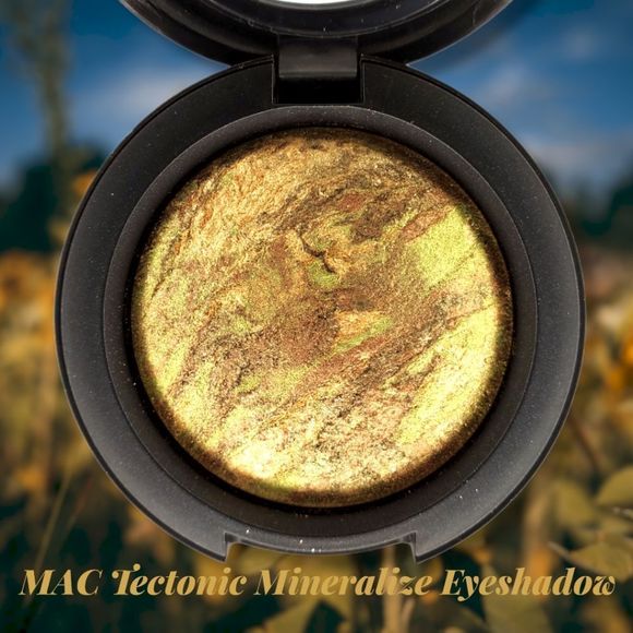 MAC Cosmetics Other - MAC Tectonic Mineralize Eyeshadow